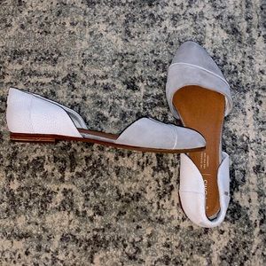 TOMS flats never worn!